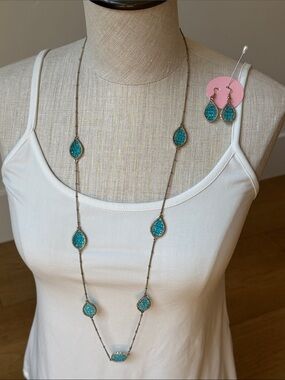 Charming Charlies turquoise set